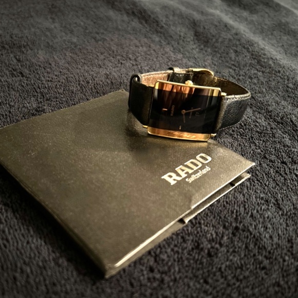 RADO MEN'S SAPPHIRE CRYSTAL WATCH, WATERSEALED, SWISS LUXURY BRAND - Picture 7 of 9